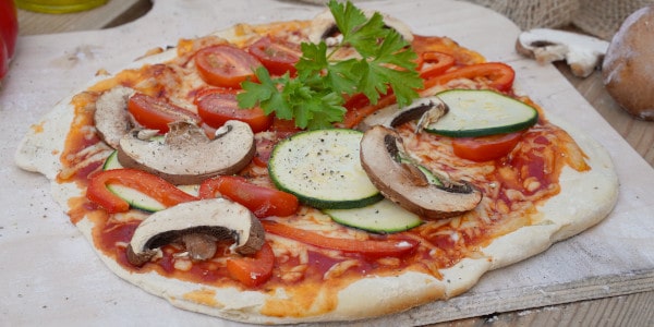 Vegetarische Pizza-Rezepte für Pizzastein & Pizzaofen